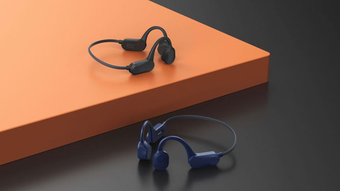 Are Bone Conduction Headphones Safe for People with Hearing Loss? A Complete Guide