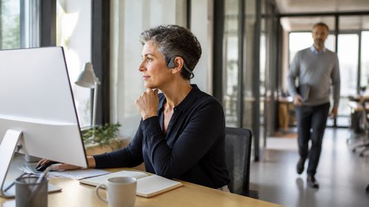 bone conduction headphones for quiet office work