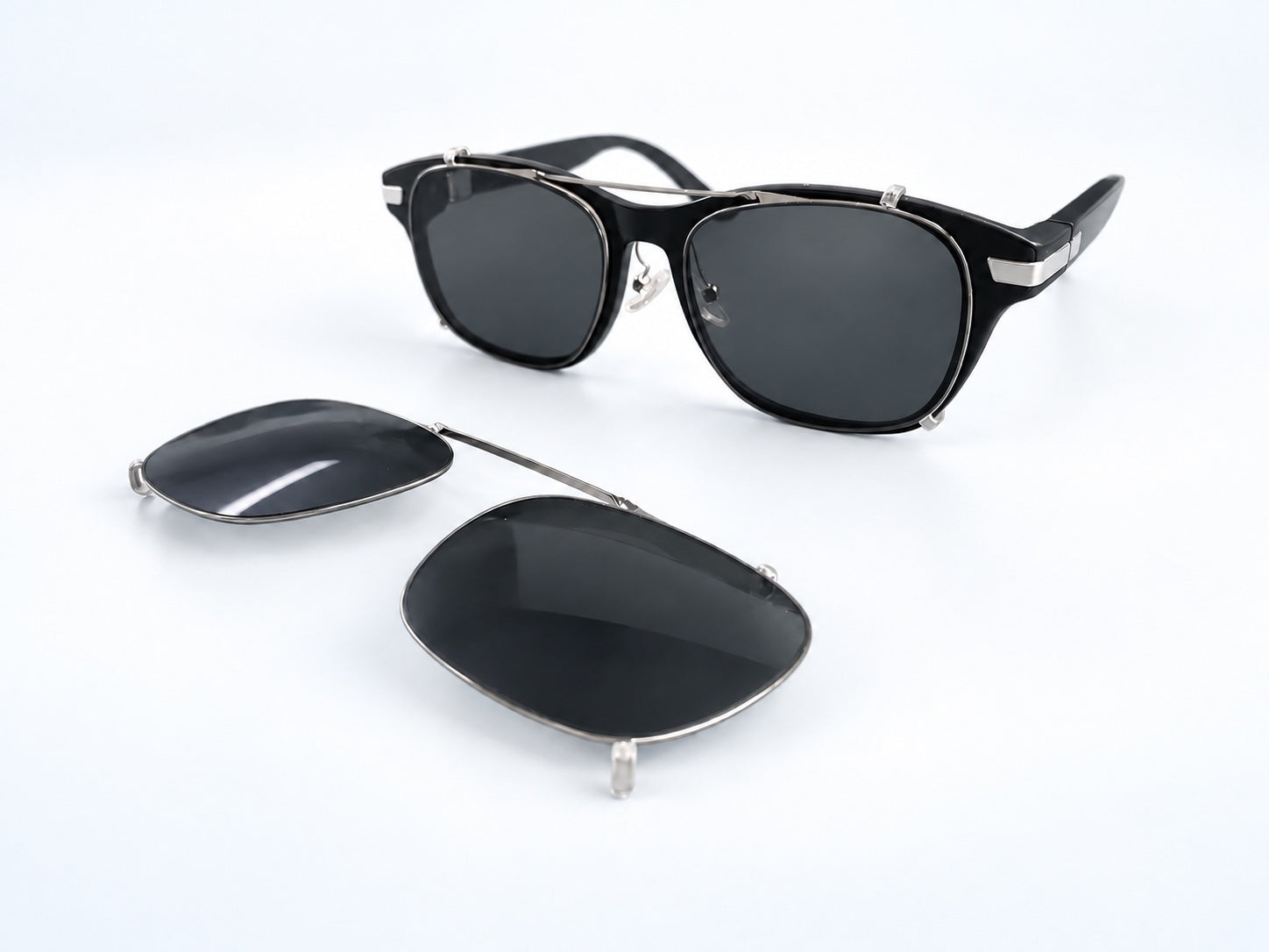Hearview Lite with the included sunglass lens attachment